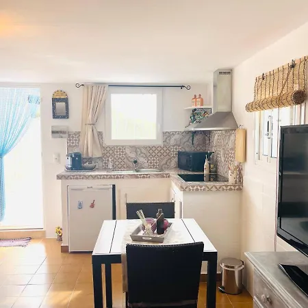 Casira Gastenkamers & Casitas, Vinuela, Andalucia Viñuela