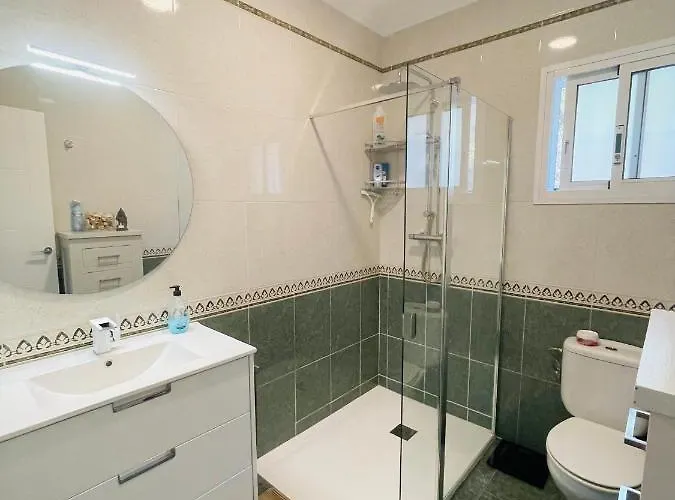 Casira, Casitas En Kamers, Vinuela, Andalucia Bed & Breakfast