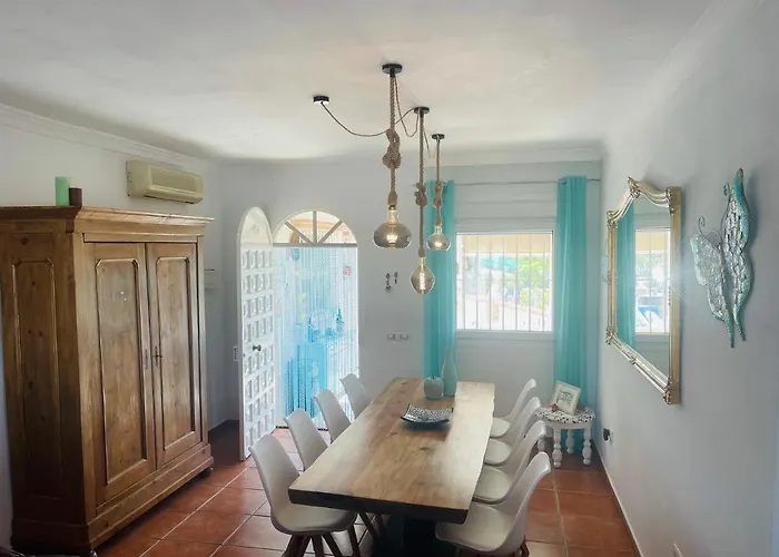 Casira, Casitas En Kamers, Vinuela, Andalucia *