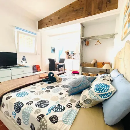 Casira, Casitas En Kamers, Vinuela, Andalucia *